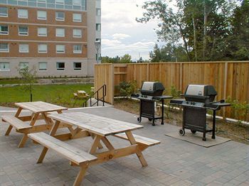 Durham College/Uoit Residence - South Village Oshawa Extérieur photo